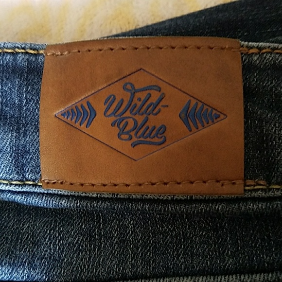 Wild blue distressed jeans with zippers at bottom! - Picture 5 of 5